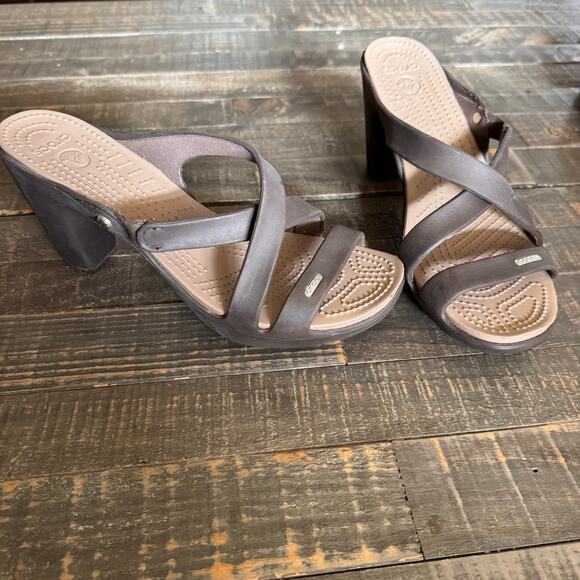 Crocs Womens Size 10 Cyprus IV Heeled Sandals Brown Slip On Strappy 4” 14558 EUC - Picture 1 of 13